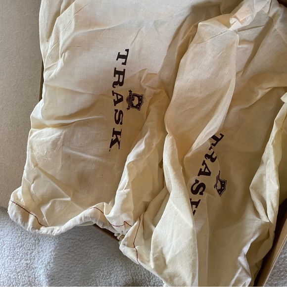 Trask waterproof Madison boot in olive suede EUC - Picture 9 of 12